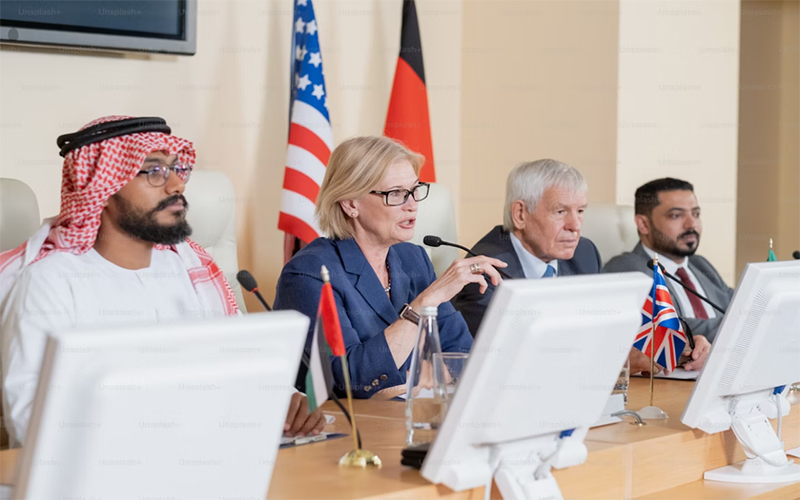 قواعد البروتوكول والإتيكيت في العمل الدبلوماسي