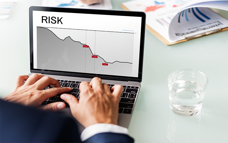 إدارة المخاطر كأداة لدعم اتخاذ القرار الإداري
